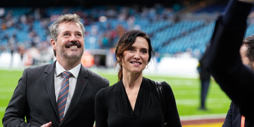 Ayuso defiende la objeción de conciencia frente al aborto y llama «dictador» a Sánchez tras anunciar un recurso contra Madrid