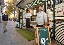 La moda del café de especialidad resucita quioscos de prensa de Madrid