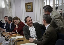 El PP presenta este miércoles a Pérez Llorca como sucesor de Mazón