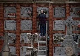 Almeida alcanza un acuerdo con Funeraria para mejorar el salario y las jornadas de los empleados