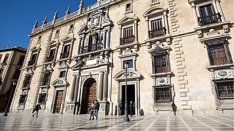 El TSJA da crédito a una niña granadina de cinco años y condena a su tío paterno a once años por abuso sexual