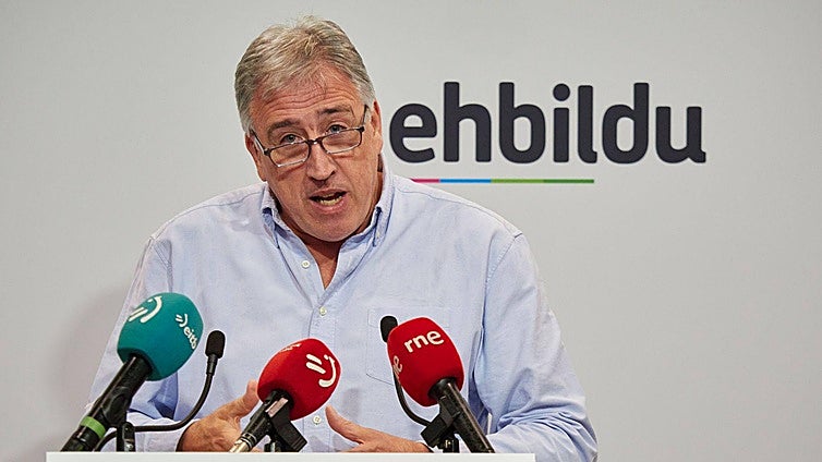 La Audiencia de Navarra también desestima la demanda del alcalde de Pamplona contra Vox por llamarle «etarra»