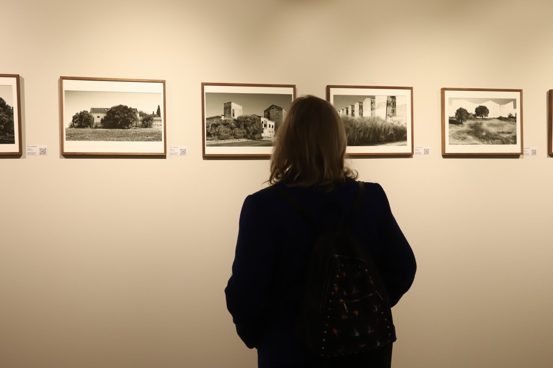 La exposición de fotografía de Rafael E. Cárdenas en la fundación Caja Rural del Sur de Córdoba, en imágenes
