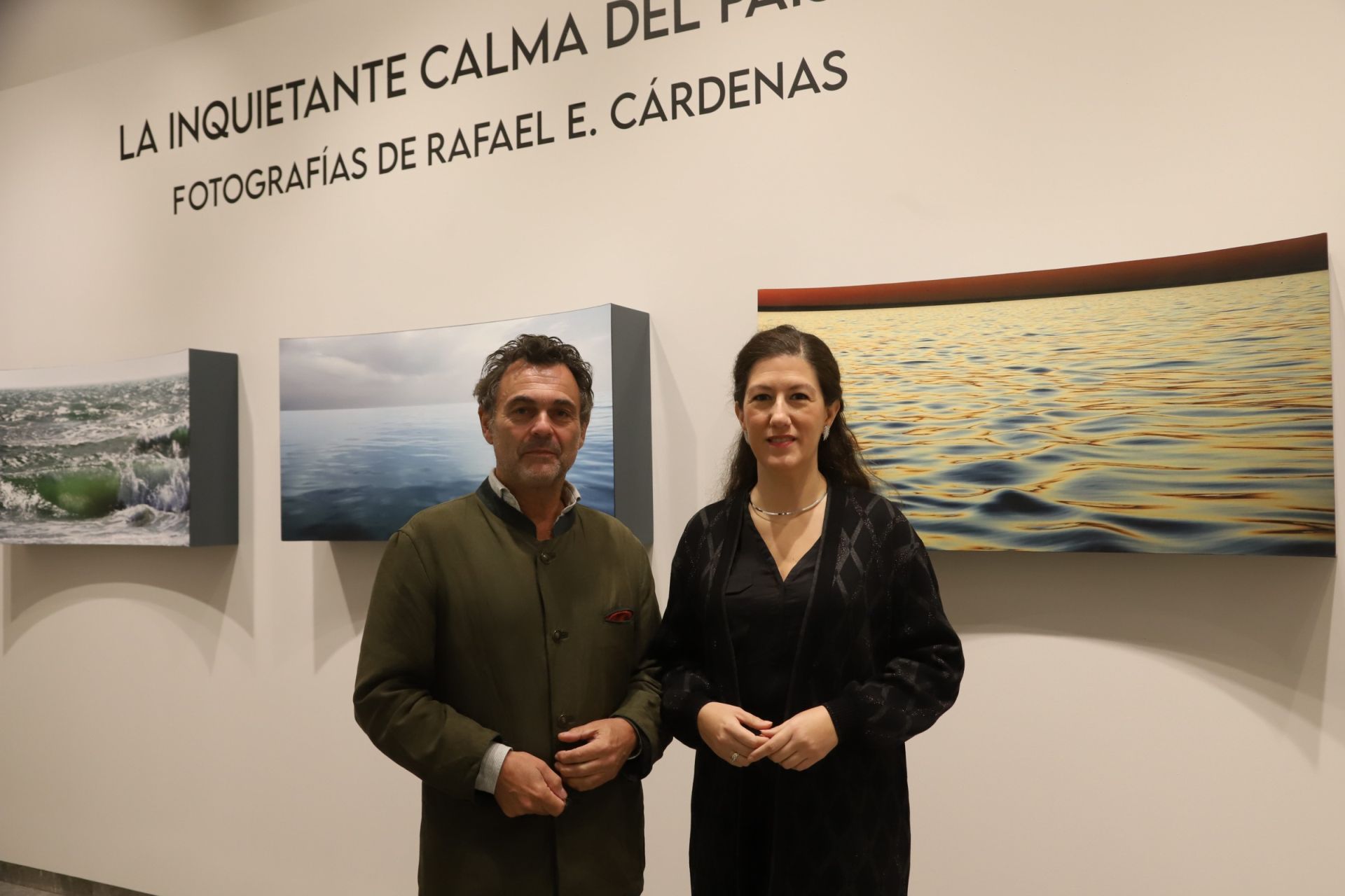 La exposición de fotografía de Rafael E. Cárdenas en la fundación Caja Rural del Sur de Córdoba, en imágenes