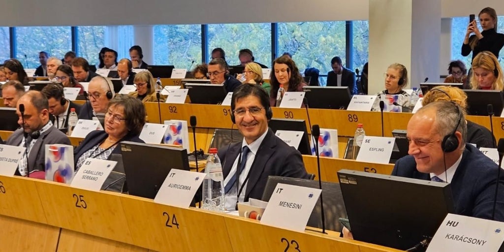 Castilla-La Mancha elaborará el dictamen europeo sobre el relevo generacional agrario