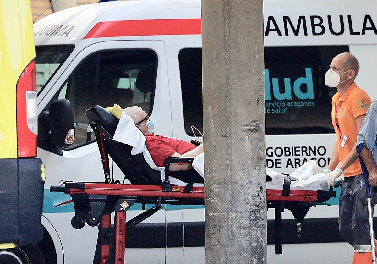 La plantilla sanitaria en Aragón se refuerza casi un 5% en los últimos tres años, con más de 27.000 trabajadores en octubre