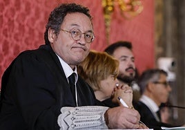 El Gobierno nombrará nuevo fiscal general y dice que acata el fallo, «pero no lo compartimos»