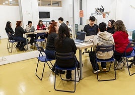 Madrid crea una oficina para atender a niños con discapacidad y se lanza a prevenir la soledad adolescente