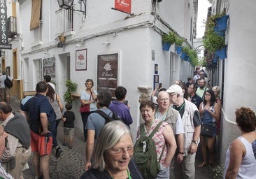 Urbanismo tramita un complejo de apartamentos turísticos junto a la postal más repetida de Córdoba