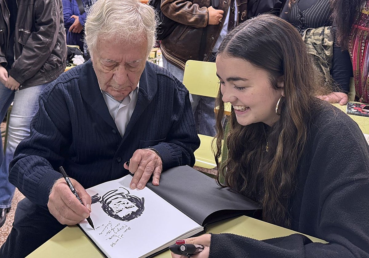 El dibujante e historietista Jesús Redondo, en una actividad reciente en la Escuela de Arte y Superior de Conservación y Restauración de Bienes Culturales de Ávila