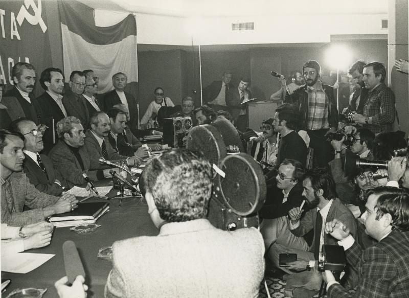 En la Semana Santa de 1977, el Gobierno de Adolfo Suárez legalizó el Partido Comunista Español