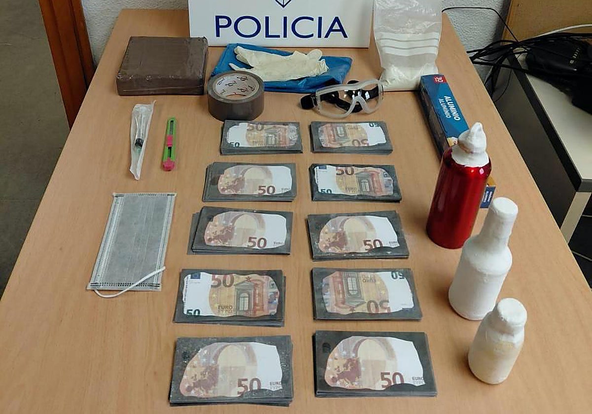 Muestra de los billetes tintados encautados