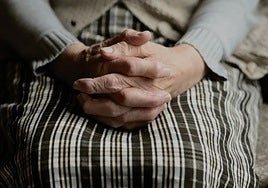 Andalucía reduce los días de espera en Dependencia mientras que en España crece cada mes