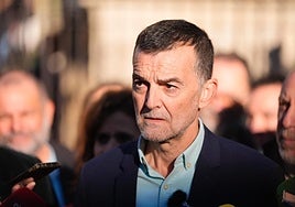 Antonio Maíllo se emociona al desvelar los motivos de su paso al frente en Andalucía: «La salud y una profunda gratitud»