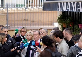 Amama se descubre: sin datos de cribados del cáncer y con el hacha de guerra política en alto en Andalucía