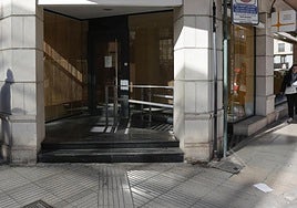 El anestesista de la clínica dental donde murió una niña en Alcira declara ante la policía y Sanidad