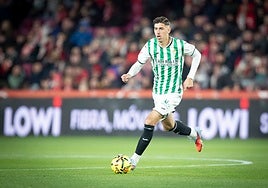 Iván Ania tendrá que rearmar la medular tras el partido ante el Granada
