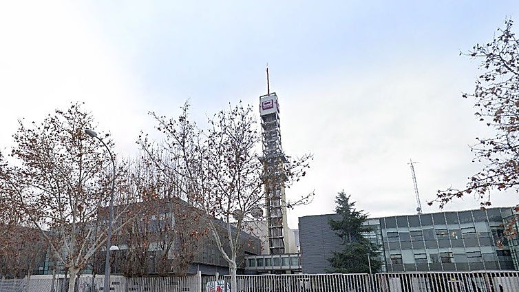 El comité de empresa de CMM inicia los 'Viernes a negro' para denunciar la externalización y la falta de diálogo con la dirección