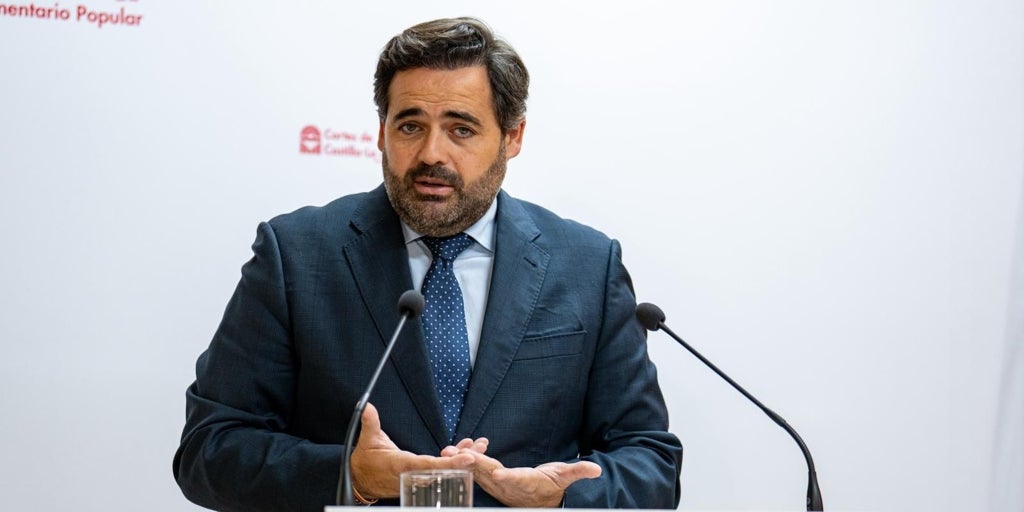 Núñez pide al PSOE que rectifique e incluya la recuperación de la carrera profesional sanitaria en los presupuestos de 2026