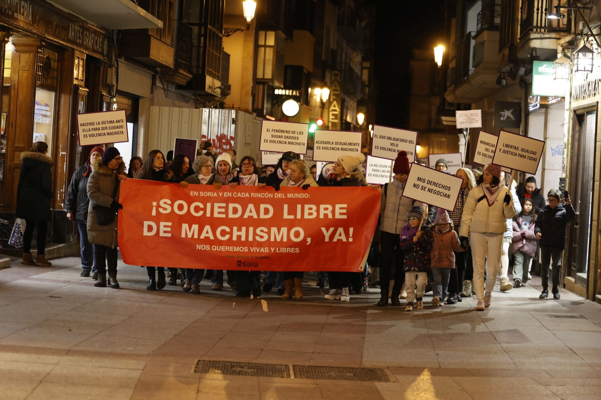 Manifestación contra la violencia de género en Soria