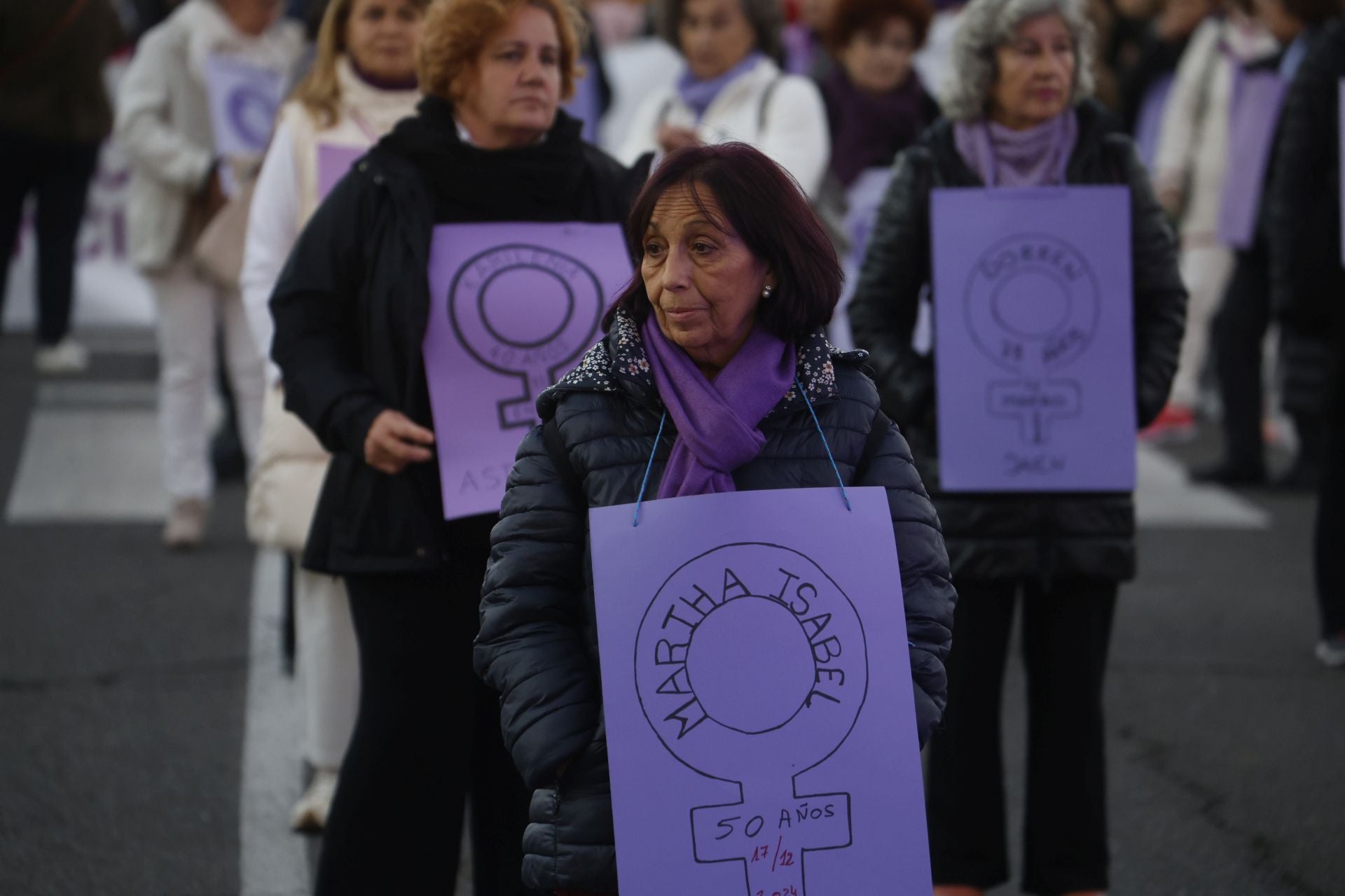 La concurrida protesta del 25-N en Córdoba, en imágenes