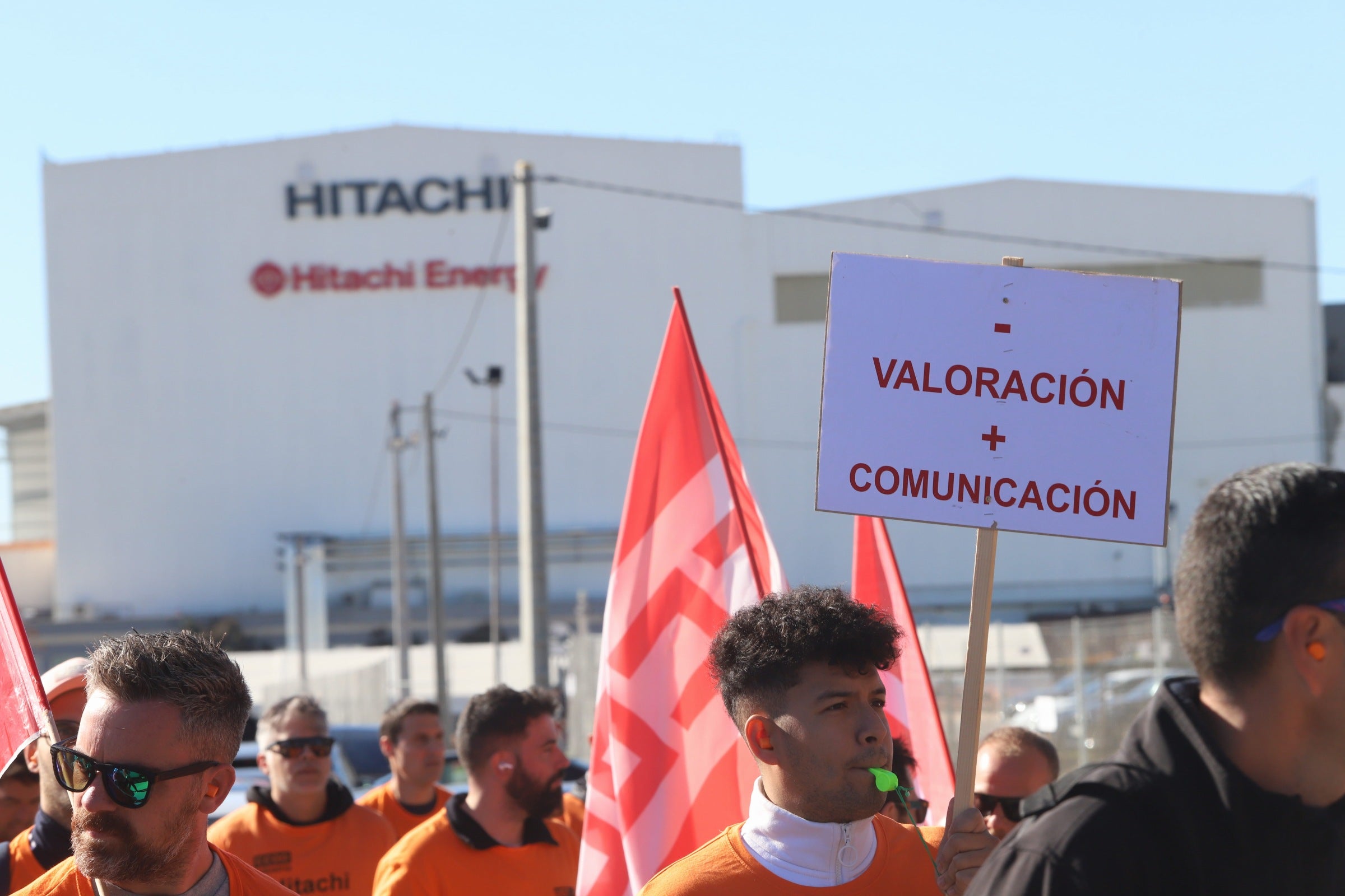 La nueva protesta de la plantilla de Hitachi en Córdoba, en imágenes