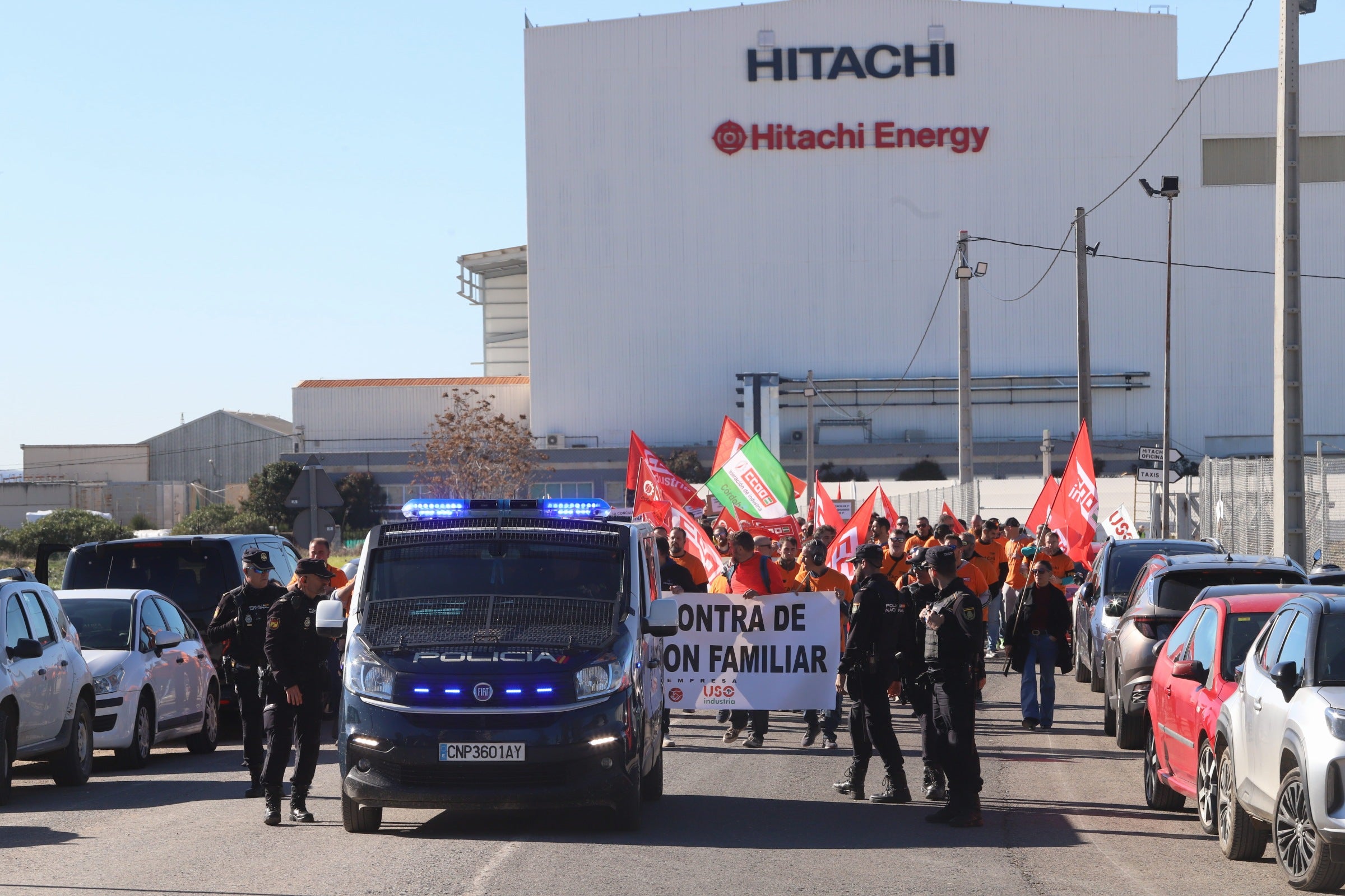 La nueva protesta de la plantilla de Hitachi en Córdoba, en imágenes