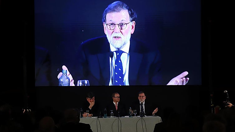 Mariano Rajoy presenta su nuevo libro en Córdoba: «Sin independencia judicial la democracia pierde calidad»