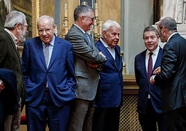 No se acaban los homenajes a Lambán: el Senado reúne a  González, Guerra, Feijóo y Cándido Méndez