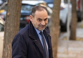 Vértigo en el PSOE ante un Ábalos «impredecible»: «Esto solo puede ir a peor»