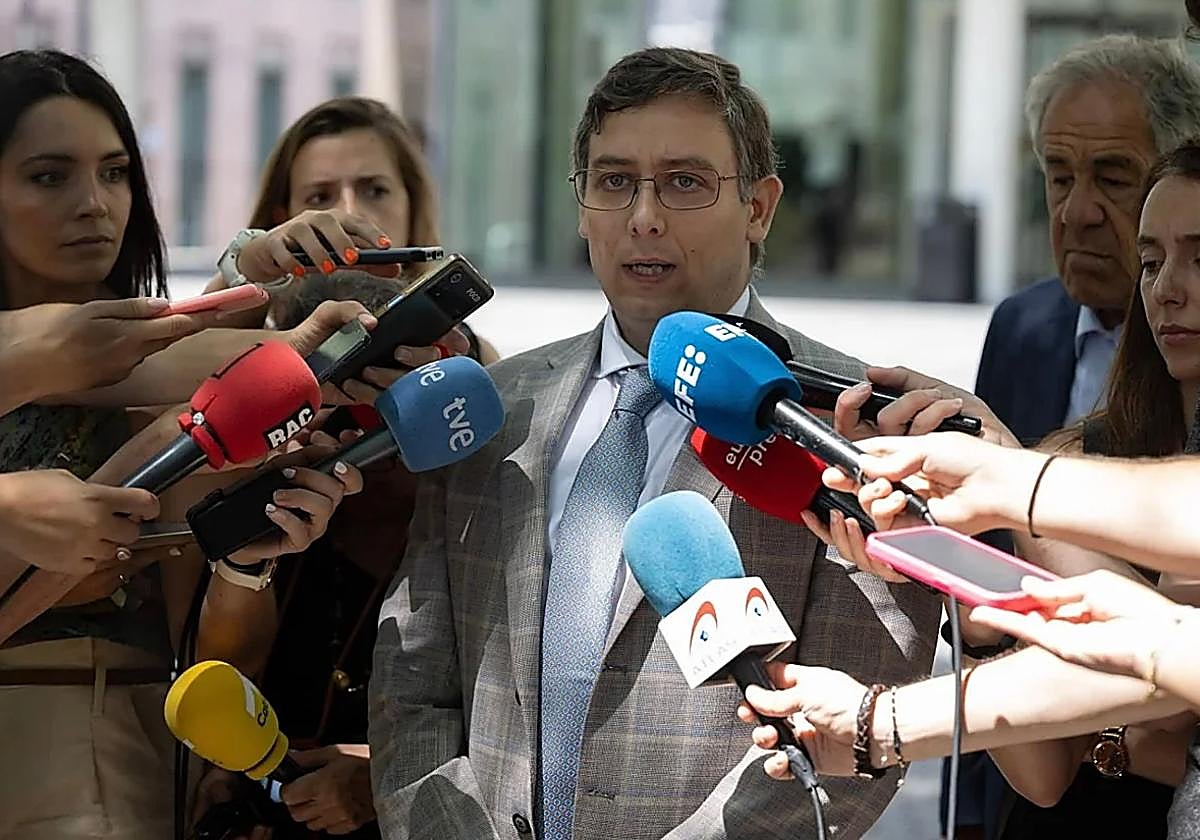 El letrado de Abogados Cristianos, que representa al padre de la joven que solicitó la eutanasia