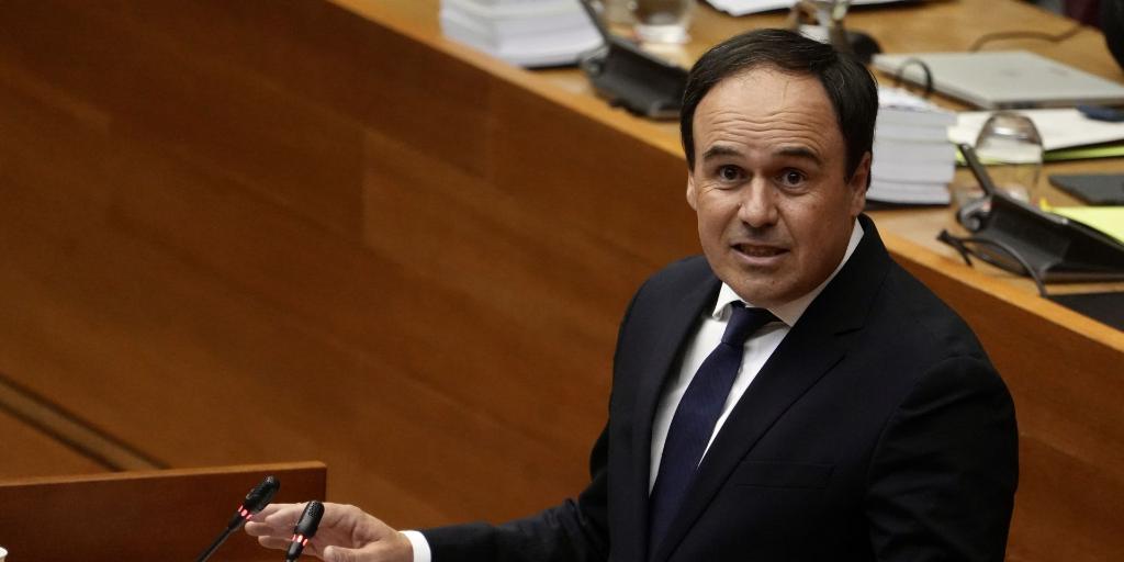 Pérez Llorca sucede a Mazón como presidente de la Generalitat Valenciana con el apoyo de Vox