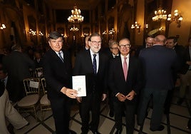 La concurrida presentación del libro de Mariano Rajoy en Córdoba, en imágenes