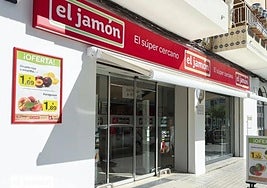 La CNMC da luz verde a la compra de Supermercados Piedra por El Jamón