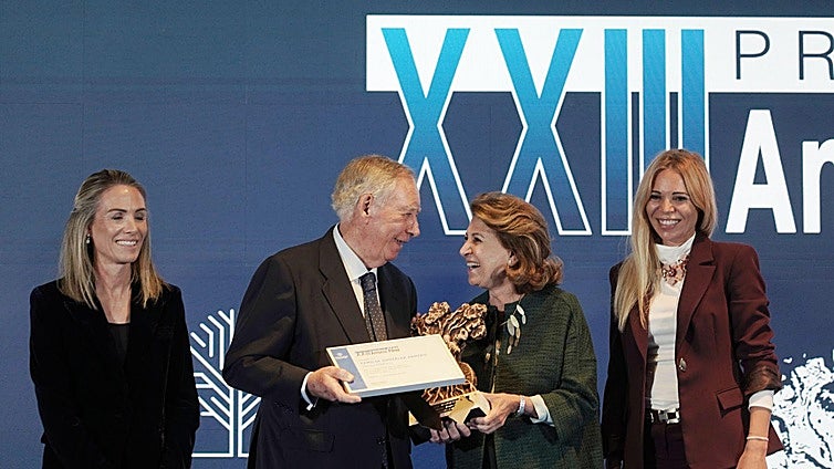 Empresa Familiar reconoce a Clemente González Soler: «Es un ejemplo como empresario y persona»