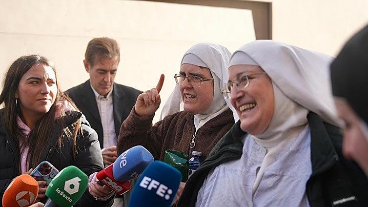 Las exmonjas de Belorado esquilman las obras de arte de los monasterios