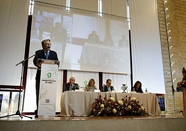 El Colegio de Farmacéuticos de Jaén reconoce a Ignacio Camacho con su máximo galardón