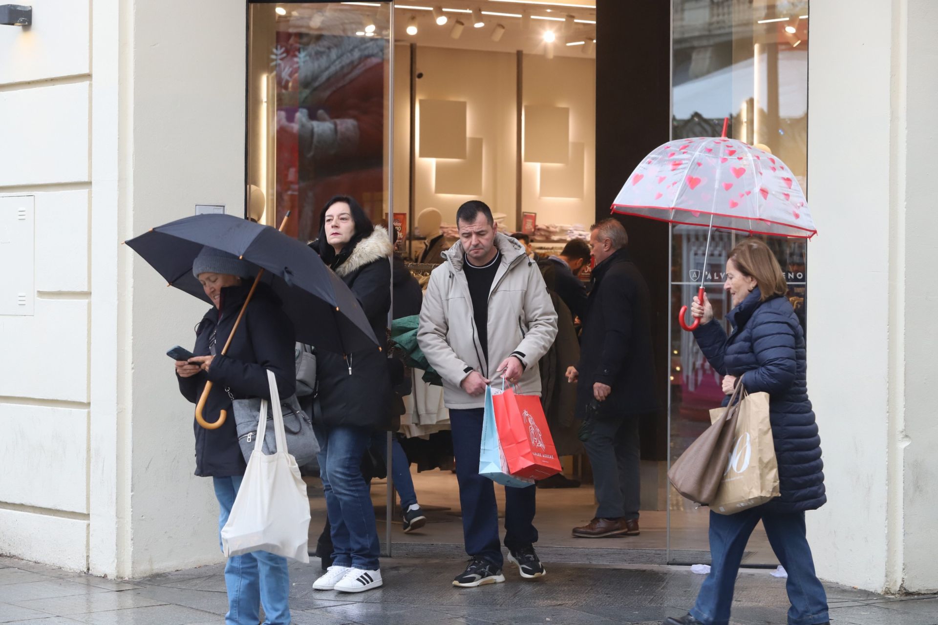 Las compras anticipan la Navidad en Córdoba, en imágenes