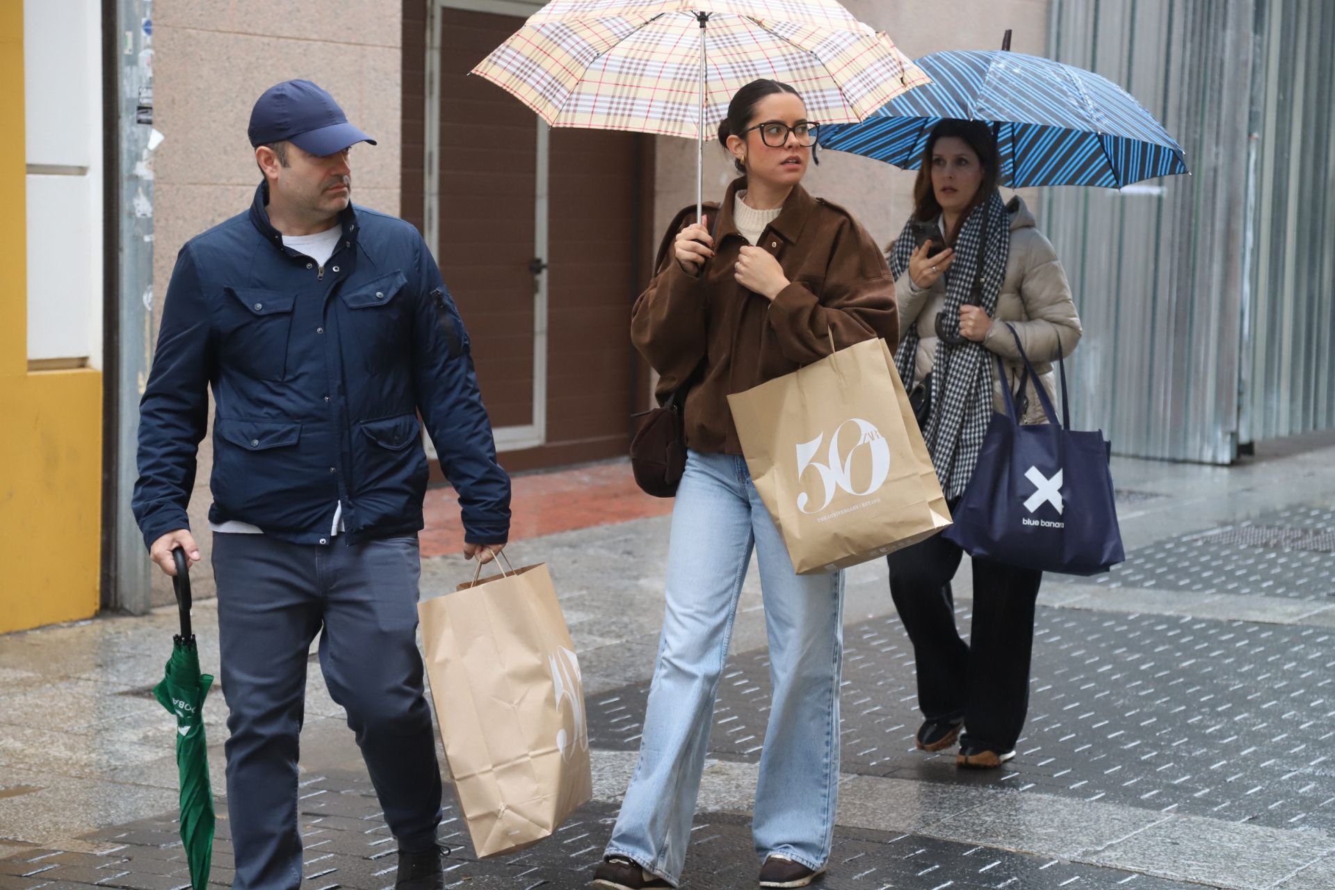 Las compras anticipan la Navidad en Córdoba, en imágenes