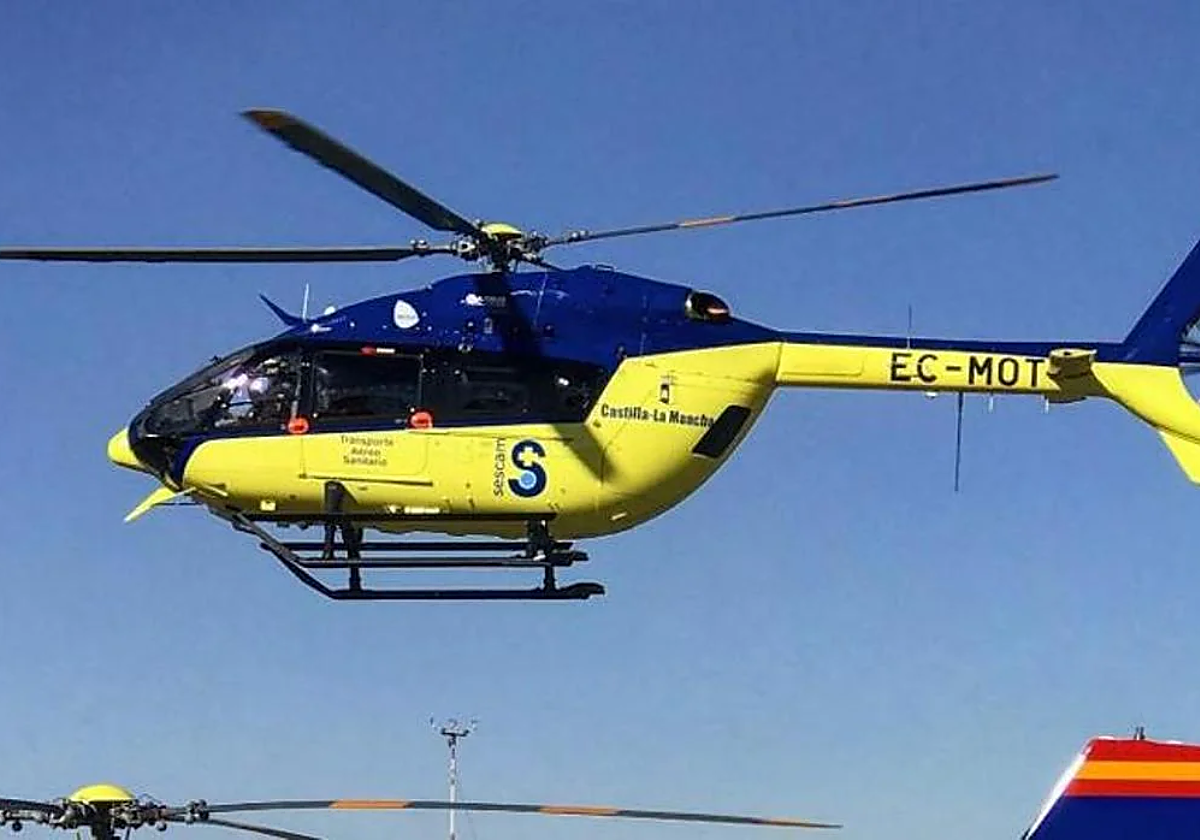En las labores de rescate, infructuosas, ha participado un helicóptero sanitario