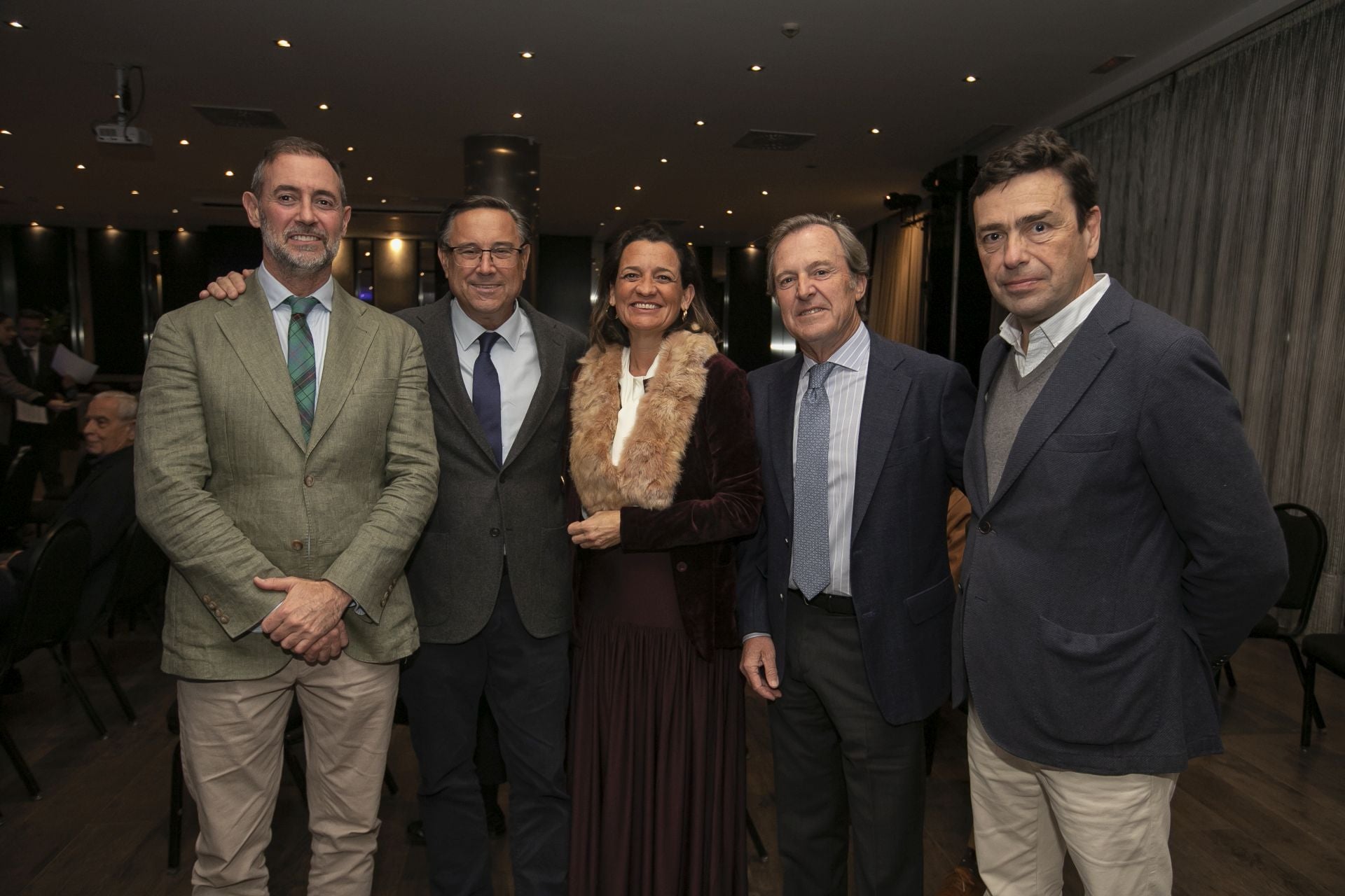 Los asistentes a la entrega del Premio Gran Capitán de ABC a El Cordobés, en imágenes