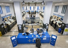 Madrid lanza una oferta de empleo público con más de 1.200 plazas con sueldos de hasta 3.500 euros: requisitos, puestos y cómo apuntarse a la convocatoria