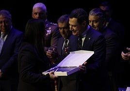 Juanma Moreno pide a Interior elevar a 1.000 los agentes de la Policía Adscrita a la Junta de Andalucía