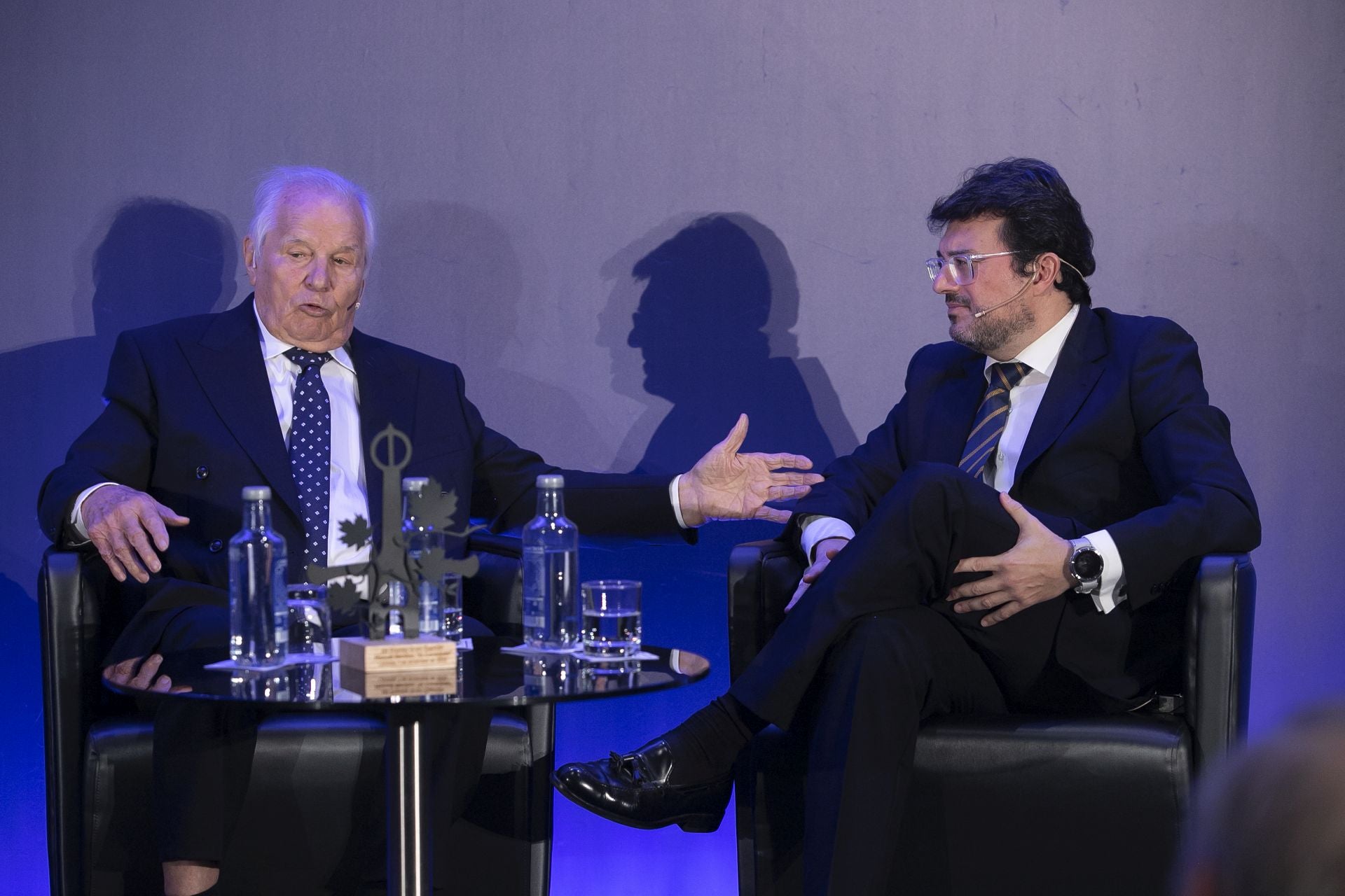 La entrega del Premio Gran Capitán de ABC a El Cordobés, en imágenes