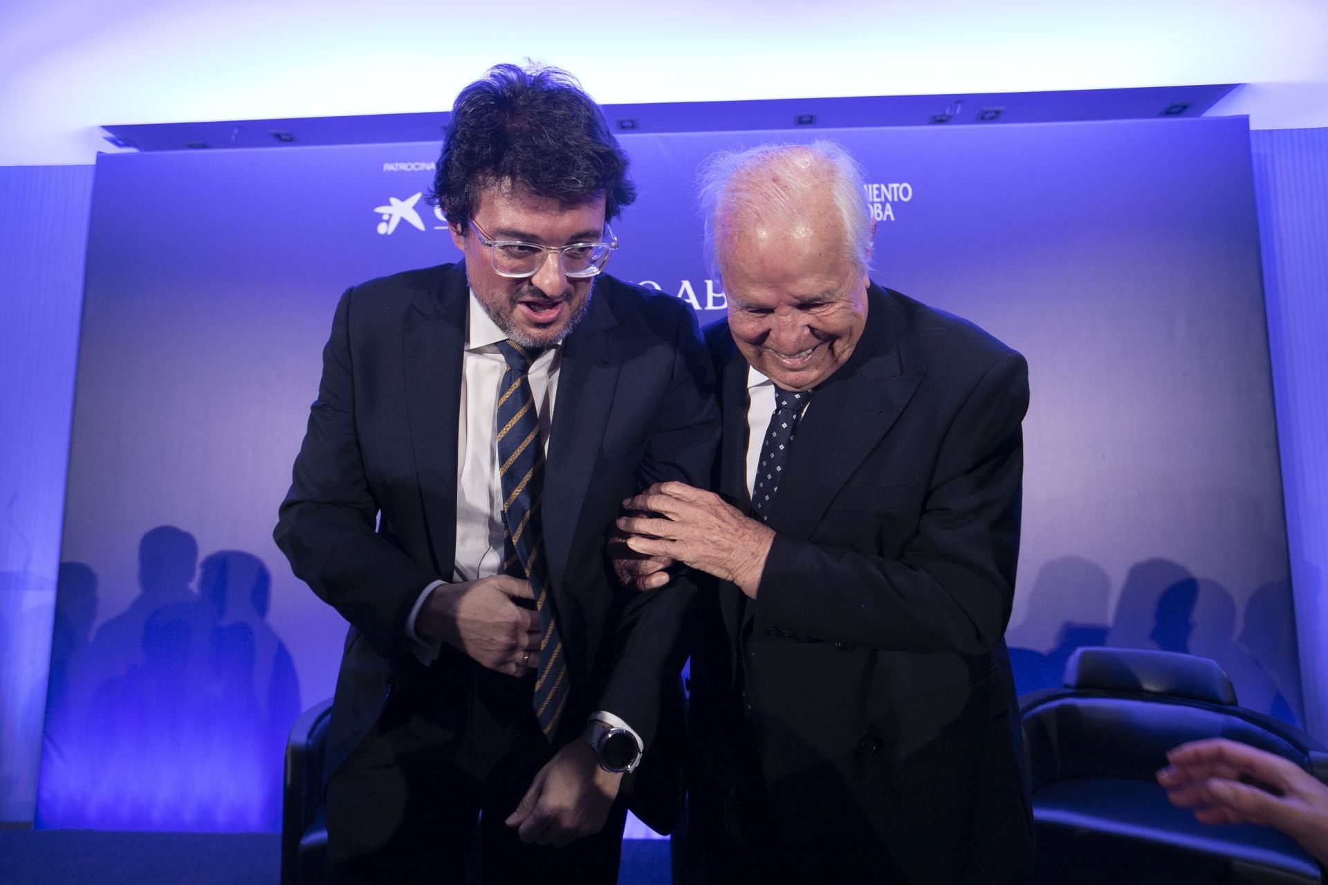 La entrega del Premio Gran Capitán de ABC a El Cordobés, en imágenes