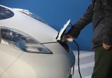 Los coches híbridos o eléctricos siguen al alza y ocupan el 67 % del mercado hasta noviembre