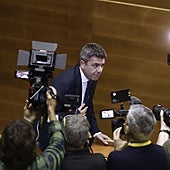 El PP eleva el sueldo de Mazón al situarlo en una comisión sin actividad legislativa