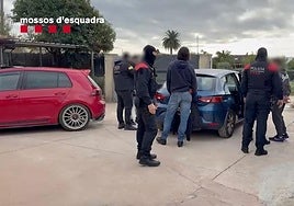 Un narcoasalto fallido a una guardería de hachís lleva a los Mossos hasta dos grupos de traficantes