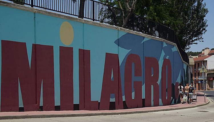 Una casa rural, un cumpleaños, mensajes... Cuatro episodios que demuestran que el «amigo» Ábalos no era un «desconocido» para Sánchez