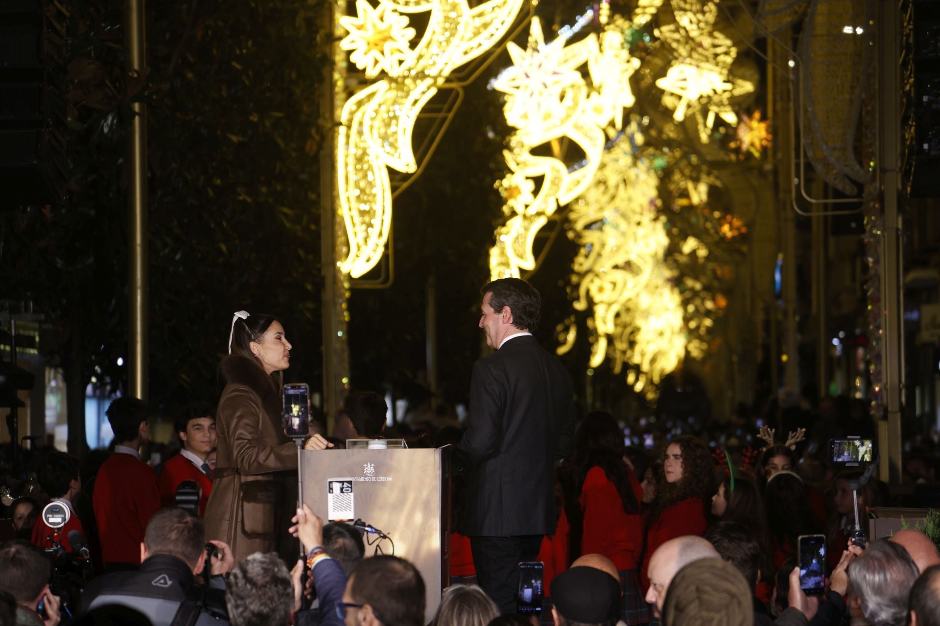 El encendido del espectáculo de luz y música de Córdoba, en imágenes